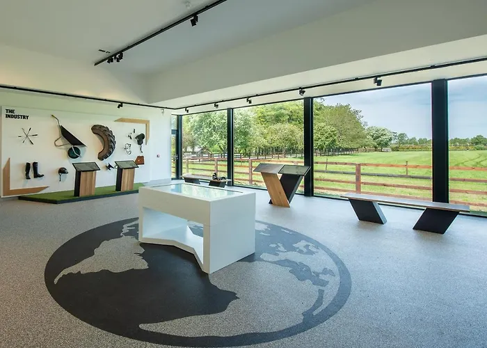 Guest house Silken Thomas 4*