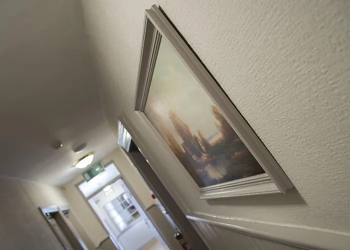 Silken Thomas Guest house 4*