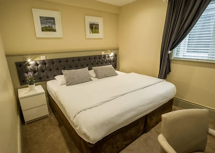 Silken Thomas Guest house